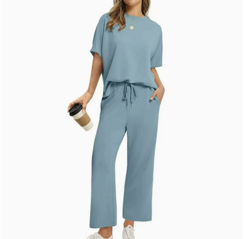 Conjunto Minimalista de 2 Piezas para Mujer - Top Elegante y Pantalón a Juego